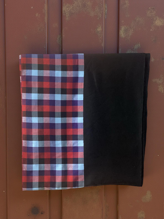 Checkered red & blue / plain black